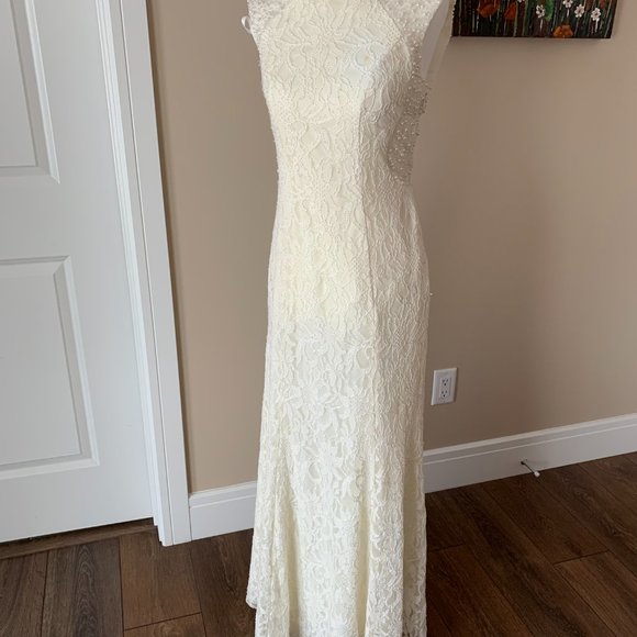 Cachet Cream Lace Beaded Maxi Gown, Size 6 - Picture 2 of 13